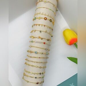 Adjustable Chain bracelet 8$ for 1 bracelet, leave note for which one you like.